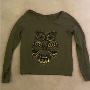 Green Sweatshirt with Owl Image